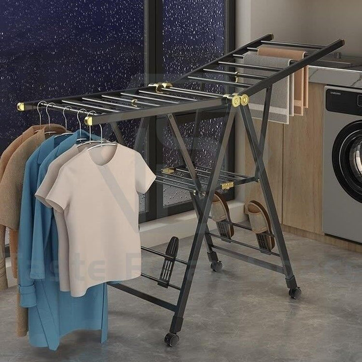Aluminium Winged Clothes Airer - Foldable Garment Drying Rack with Lockable Wheels